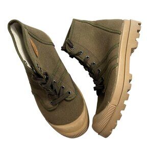 Pataugas Original Vert Militaire Boots in Green